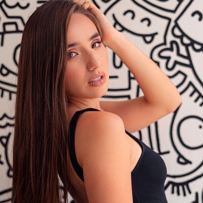 Moni Rosales